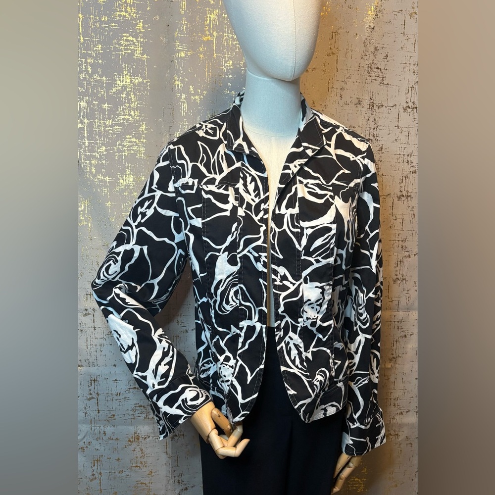 Stylish Black and White Women's Jacket